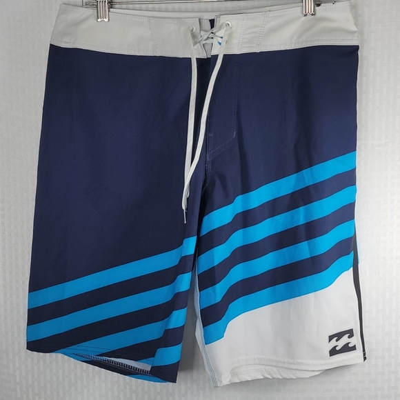 Mens Billabong Platinum X board shorts sz 31